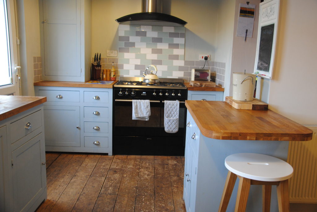 Free Standing kitchen by Woodstock Bristol